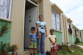 la campi&ntilde;a  seidy ilama, valeria y jos&eacute; (hijos)  (11)