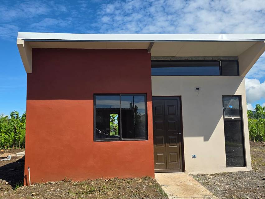 Vivienda del proyecto &Aacute;mbar II en Parrita.