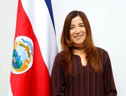 Foto do&ntilde;a Irene Campos